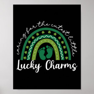 Sich um die süßesten Lucky Charms auf der Nicu-St. Poster