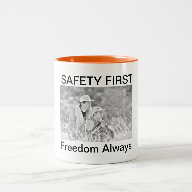 SICHERHEIT ERSTE Freiheits-immer Tasse (Mittel)