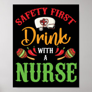Sicherheit Erster Drink mit einem Krankenwagen Cin Poster