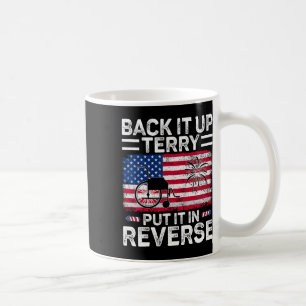 Sichern Sie es auf Terry setzen Sie es in umgekehr Kaffeetasse