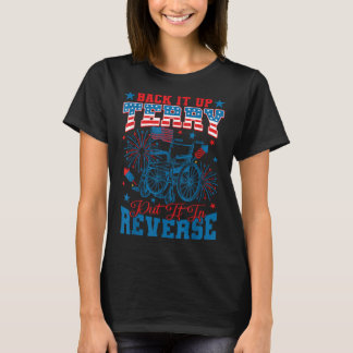Sichern Sie es mit der Terrage in den umgekehrten T-Shirt