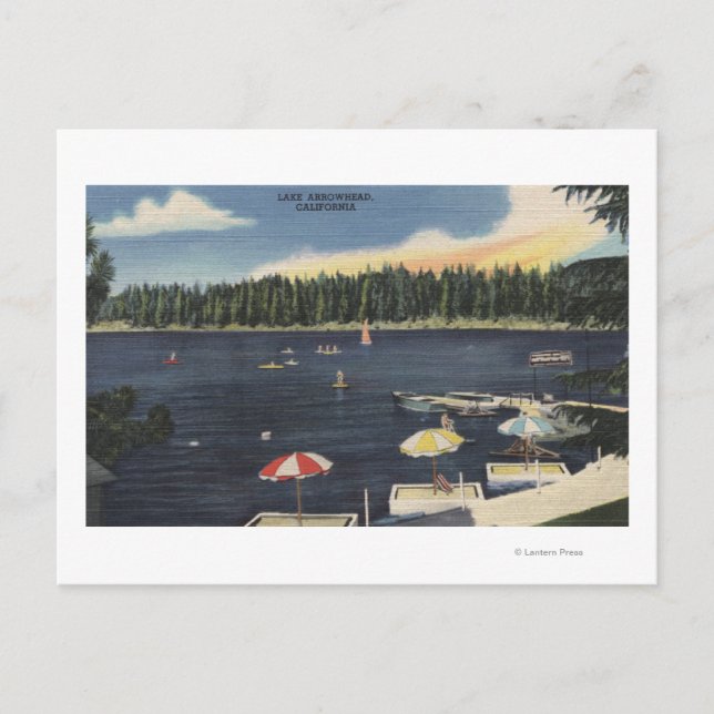 Sicht auf den See, von Bäumen umgebene Küste Postkarte (Vorderseite)