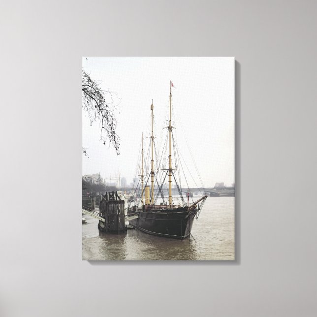 Sicht auf die Themse mit RRS Discovery Leinwanddruck (Vorderseite)