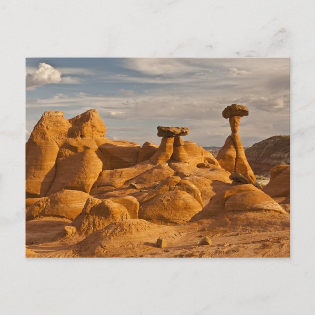 Sicht auf erodierte Gesteinsstühle Postkarte (Vorderseite)