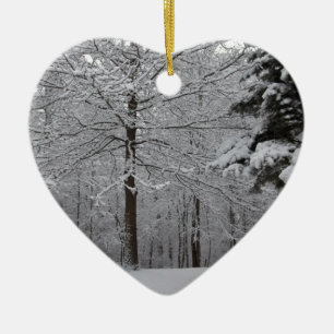 Sicht auf Wälder Keramikornament