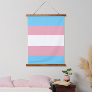 Sichtbarkeit der Transgender-Pride-Flagge von Slip Wandteppich Mit Holzrahmen