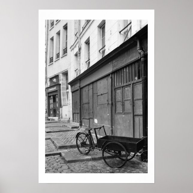Side Street in Paris Poster (Vorne)