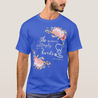 Sie arbeitet gerne mit ihren Händen Proverbs 3113 T-Shirt