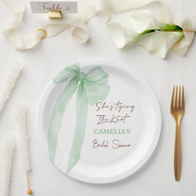 Sie bindet das Brautparty des Knot-Grünen-Bows Pappteller (Hochzeit)