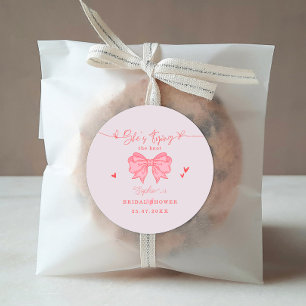 Sie bindet das Brautparty des weißen, rosa und wei Runder Aufkleber