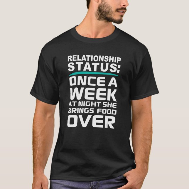 Sie bringt den Single "Food Relationation Status V T-Shirt (Vorderseite)