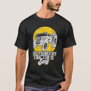 Sie denkt an Landwirtschaft und Traktor T-Shirt