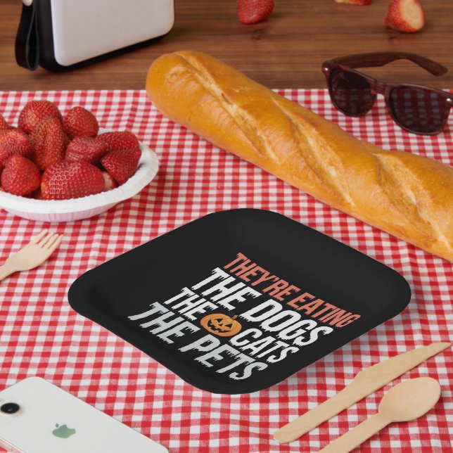 Sie essen die Hunde, die Katzen die Haustiere Hall Pappteller (Picknick)