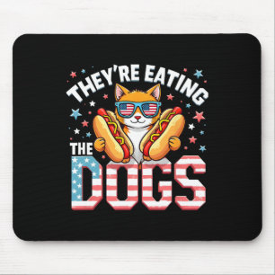 Sie essen die Hunde, die Katzen, die Haustiere, lu Mousepad