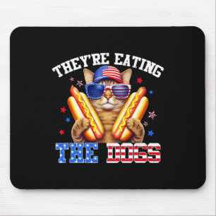 Sie essen die Hunde und Katzen Kamala Trump Deby Mousepad