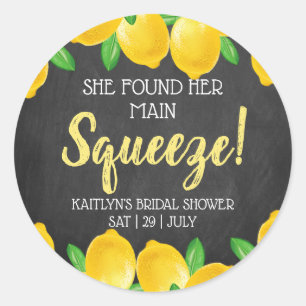 Sie fand ihr Haupt Squeeze Lemon Brautparty Runder Aufkleber