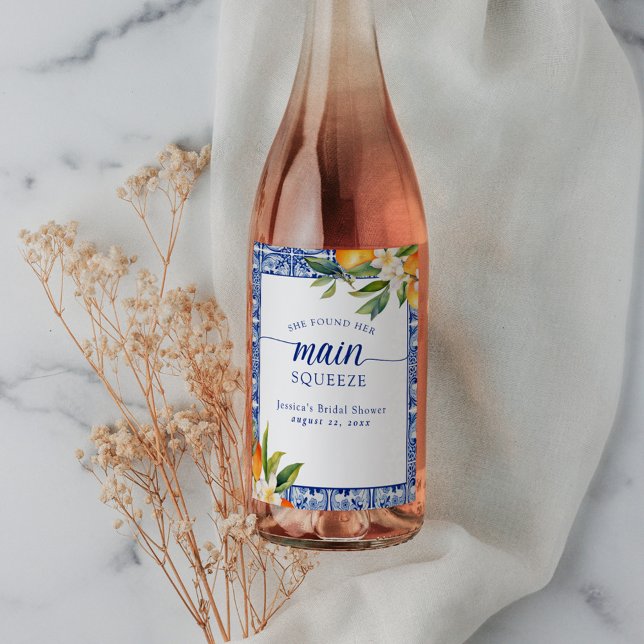 Sie fand ihr Haupt-Squeeze-Orangen-Brautparty Weinetikett (Von Creator hochgeladen)