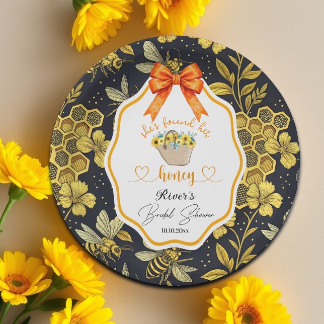Sie fand ihr Honey-Brautparty Pappteller (Von Creator hochgeladen)