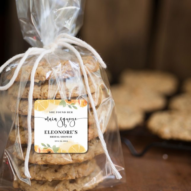 Sie fand ihr Squeeze-Brautparty Quadratischer Aufkleber (Von Creator hochgeladen)