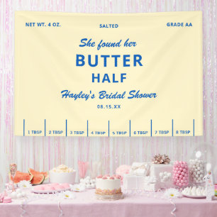 Sie fand ihre Butter-Halb-Hochzeits-Party Banner
