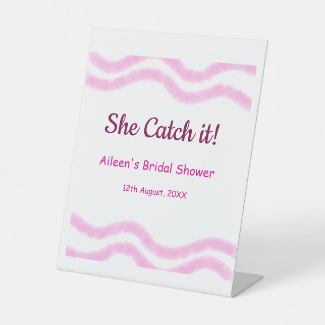 Sie fängt es rosa Spiralfarbenlinien bridal Sockelschild (Vorderseite)