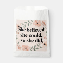 Sie glaubte, dass minimalistische Poster-Wildblume Geschenktütchen