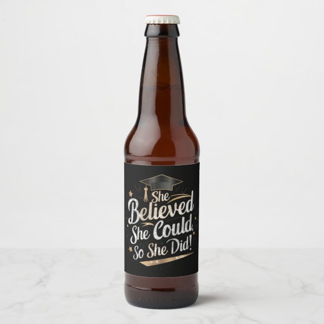 Sie glaubte, sie könne also Abschluss machen Bierflaschenetikett (Vorderseite)
