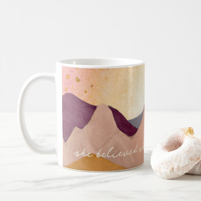 Sie glaubte, sie könne also Boho Mountains Kaffeetasse (Mit Donut)