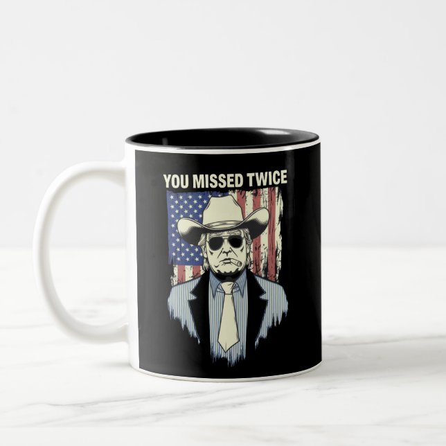 Sie haben zweimal Western Trump Cowboy Trump 2024  Zweifarbige Tasse (Links)