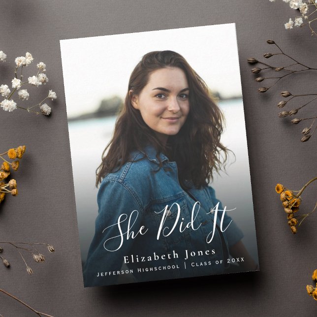 Sie hat es Script Abschluss Foto Einladung (Von Creator hochgeladen)