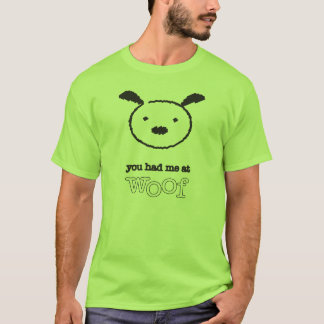 Sie hatten mich am grundlegenden T-Shirt der