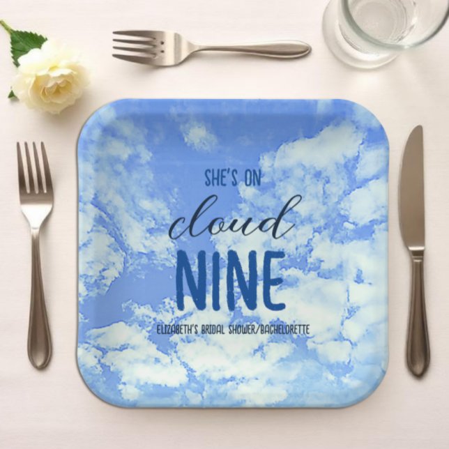 Sie ist auf Cloud Nine! Brautparty/Bachelorette Pappteller (Von Creator hochgeladen)