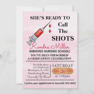 Sie ist bereit, den Shots Nursing Abschluss zu nen Einladung