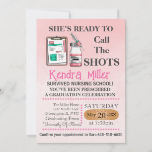 Sie ist bereit, den Shots Nursing Abschluss zu nen Einladung