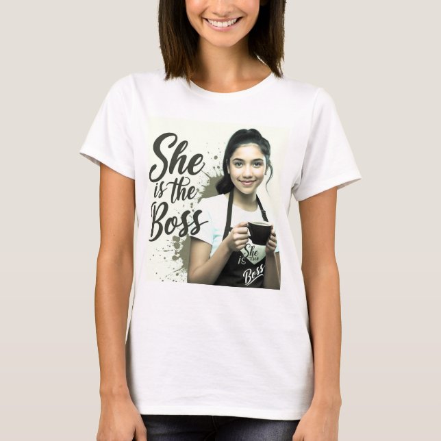 Sie ist der Cheffrauentag T-Shirt (Vorderseite)