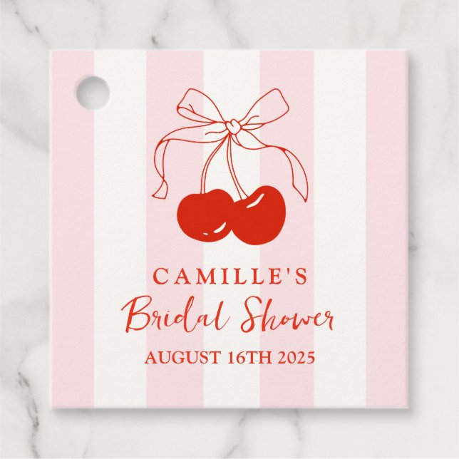 Sie ist die Cherry am oberen Brautparty Geschenkanhänger (Vorderseite)