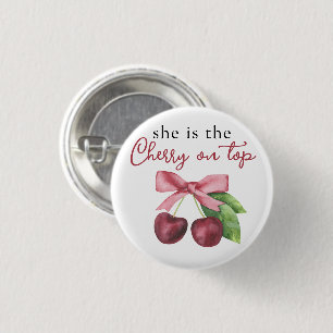 Sie ist die Kirsche auf dem Baby Shower Button