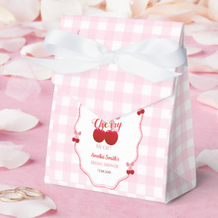 Sie ist die Kirsche auf dem rosa Schleifen-Jungges Geschenkschachtel