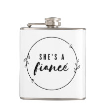 Sie ist ein elegantes Verlobungsgeschenk für die z