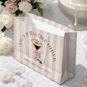 Sie ist ein Tini Bit Older Espresso Martini Geburt Große Geschenktüte