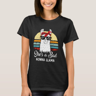 Sie ist eine Bad Nonna Llama T Mama Mama Oma T-Shirt