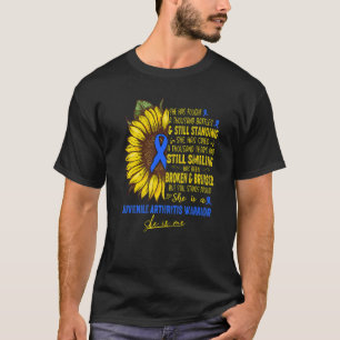 Sie ist eine Kriegerin für jugendliche Arthritis. T-Shirt