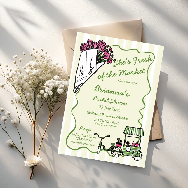 Sie ist frisch vom Brautparty des Marktes Einladung (She's fresh of the market bridal shower invitation card template handrawn wavy border sketch flowers)