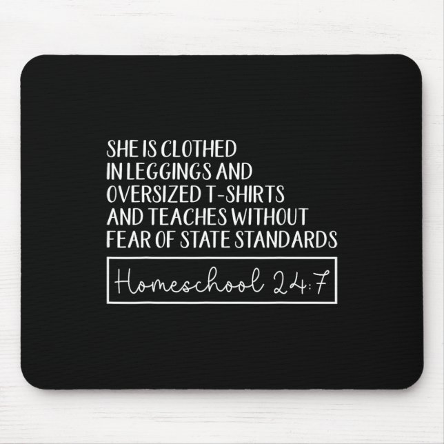 Sie ist in Leggings und überzogen S und Tee. Mousepad (Vorne)