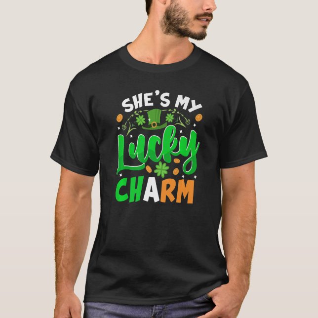 Sie ist mein glücklicher Charm Paare St Patricks D T-Shirt (Vorderseite)