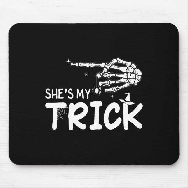 Sie ist mein Trick Couples Skeleton Hand Halloween Mousepad (Vorne)