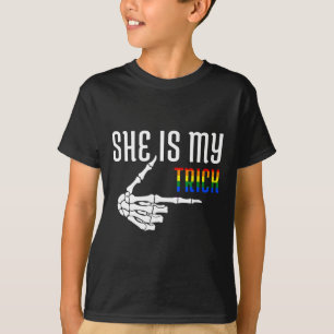 Sie ist mein Trick-Skelett passendes Paar Hallowee T-Shirt