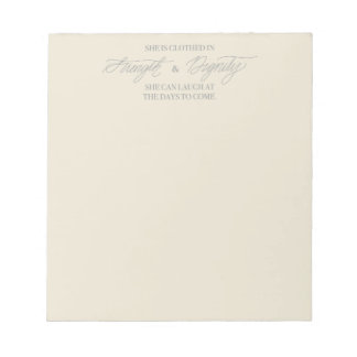 Sie ist mit Festigkeit und Würde Notepad bekleidet Notizblock