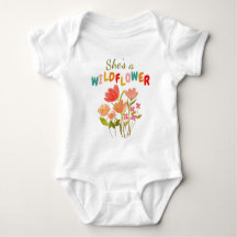 Sie ist Wildblume Baby T - Shirt