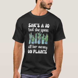 Sie ist zehn, aber sie gibt ihr ganzes Geld für Pf T-Shirt